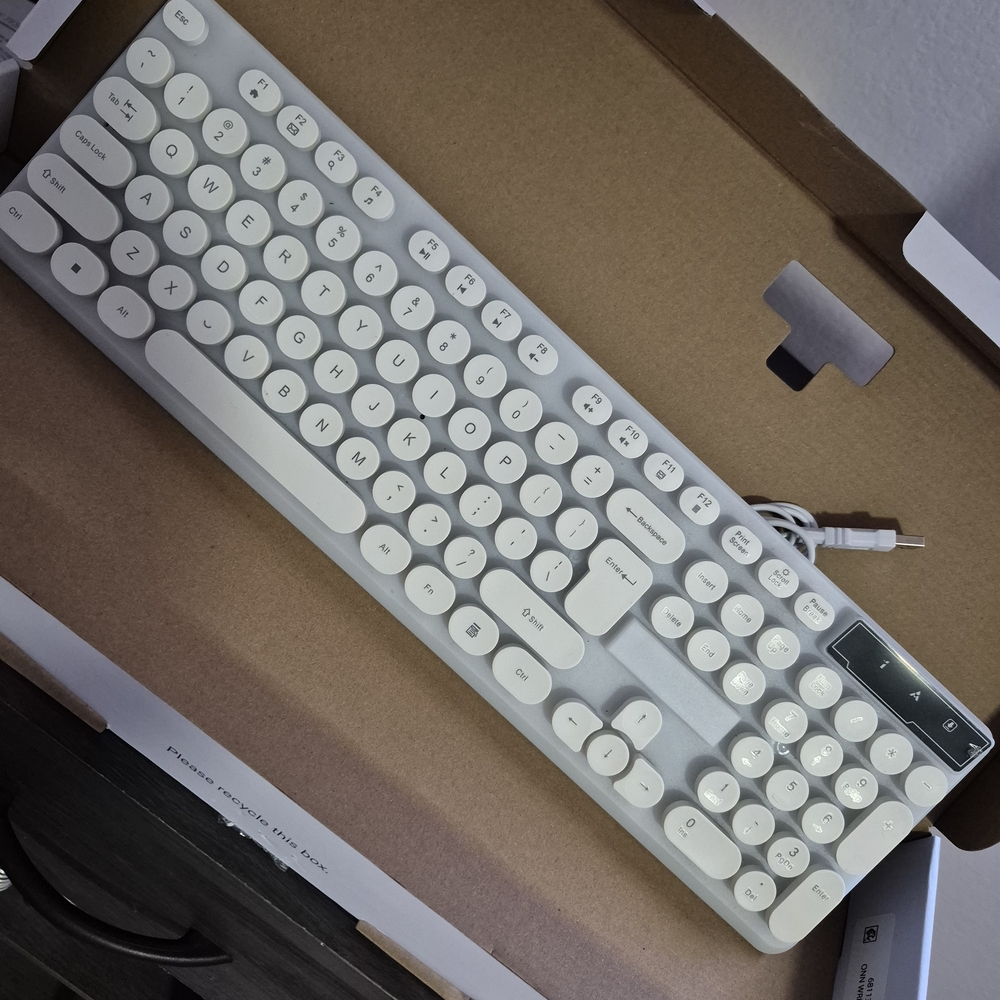 White Wired Keyboard w/ FREE Wireless Charging Station